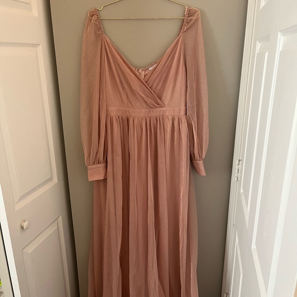 Baltic Born Dresses & Skirts - Baltic Born Dusty Rose Long Sleeve Dress